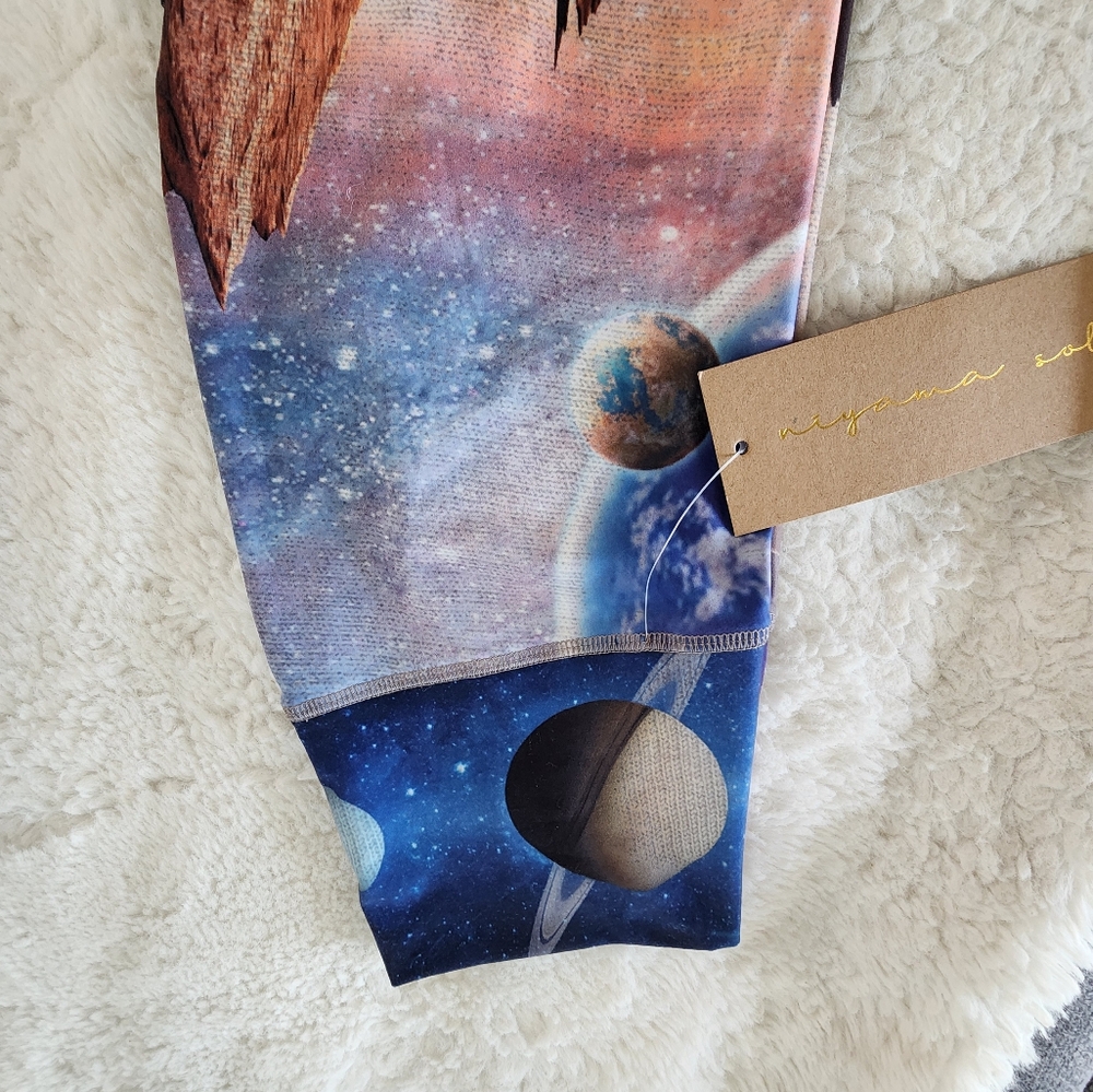 ⛵️🚀🛸🏔 Niyama🌞Sol LAND OF THE LOST Barefoot Leggings XS BNWT - Picture 6 of 16